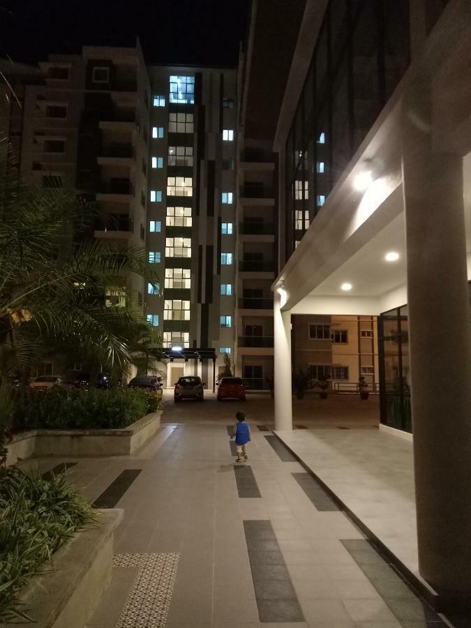 Icolor Home & Stay Ch4 Танах-Рата Екстер'єр фото